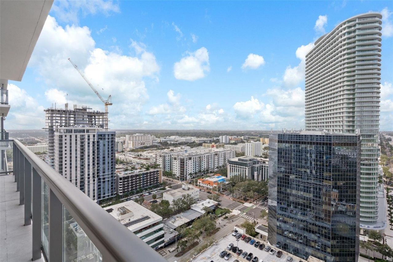 275 1st Avenue S, Unit 2401, Saint Petersburg, FL 33701 Photo