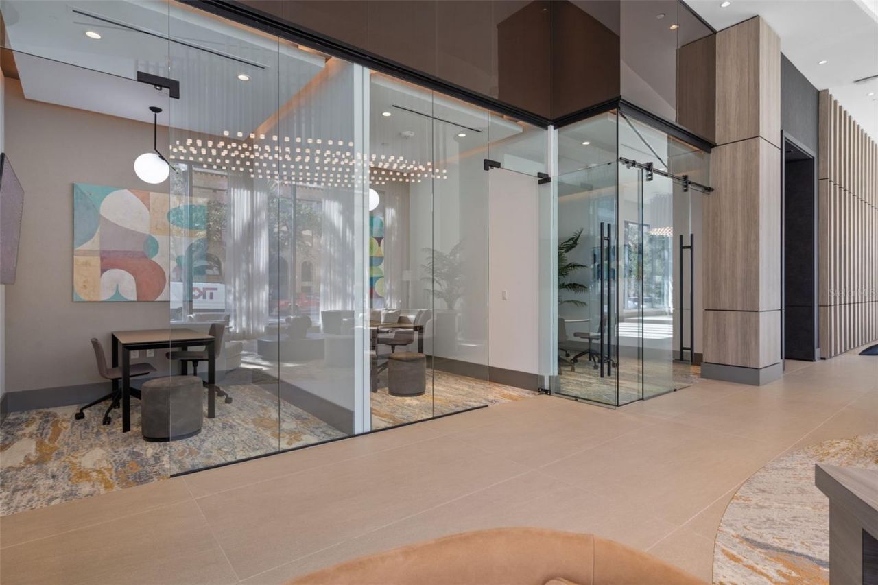 275 1st Avenue S, Unit 2401, Saint Petersburg, FL 33701 Photo