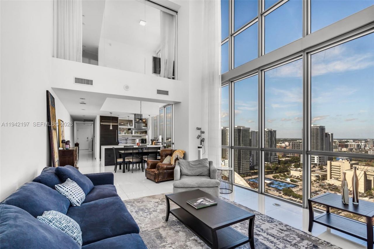 1100 Biscayne Blvd , Unit 2907, Miami, FL 33132 Photo