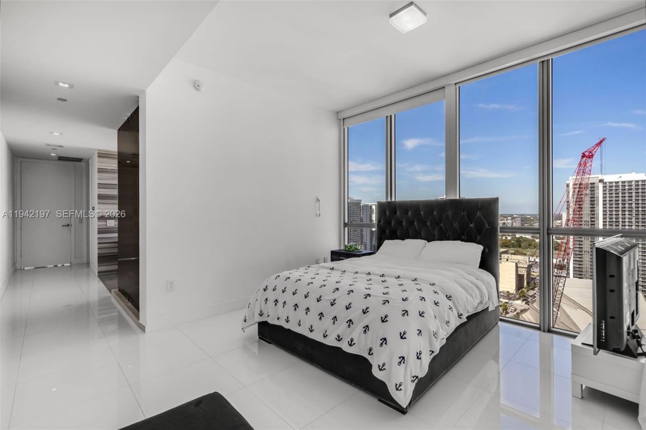 1100 Biscayne Blvd , Unit 2907, Miami, FL 33132 Photo