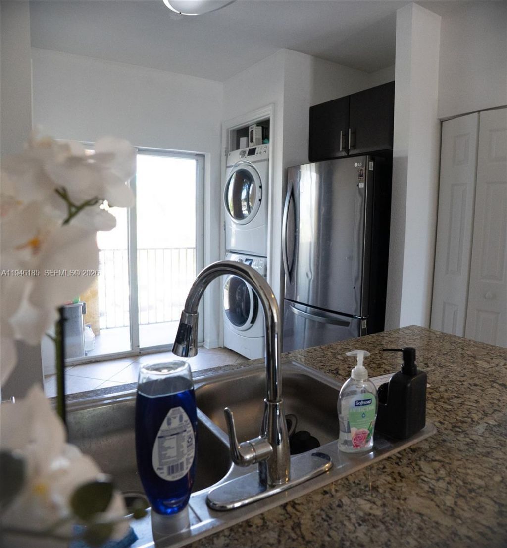 141 NW 2nd Ave, Unit 7, Hallandale Beach, FL 33009 Photo