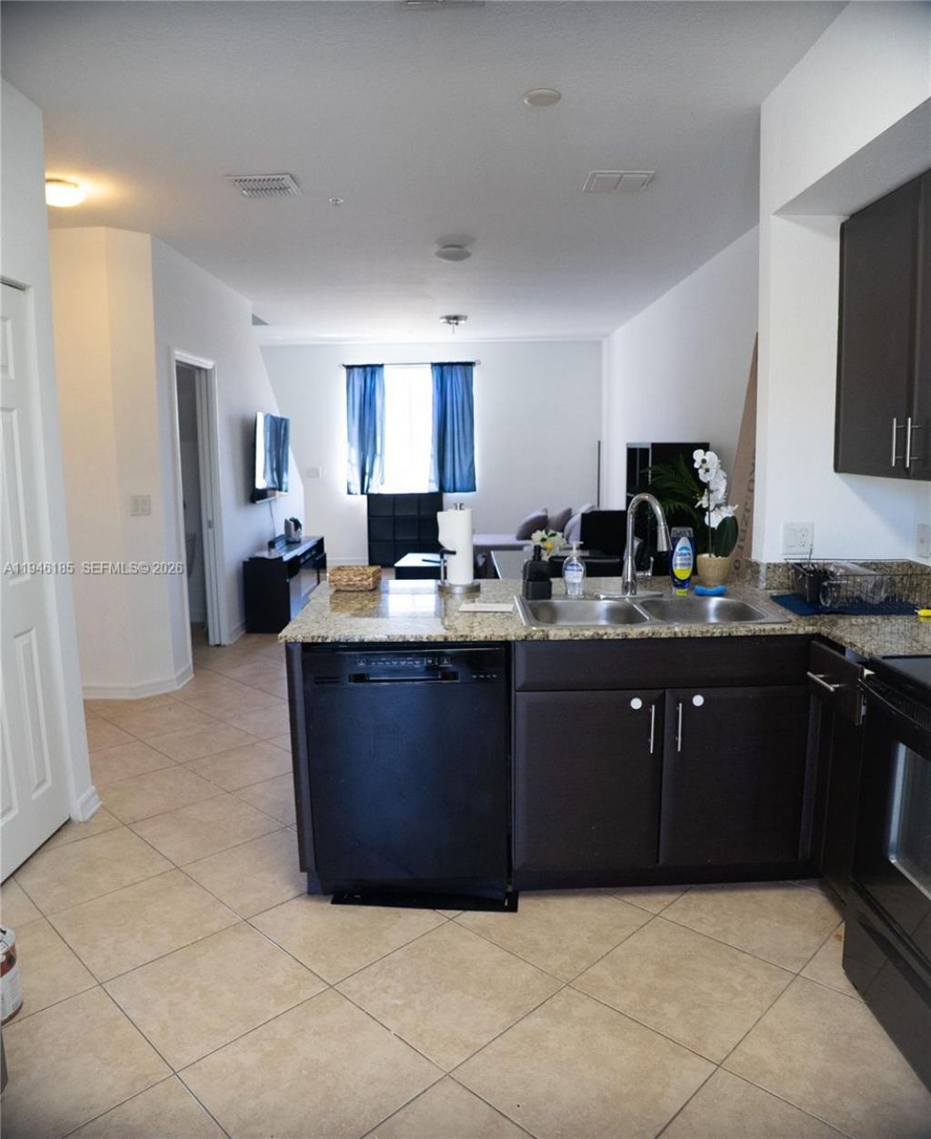 141 NW 2nd Ave, Unit 7, Hallandale Beach, FL 33009 Photo