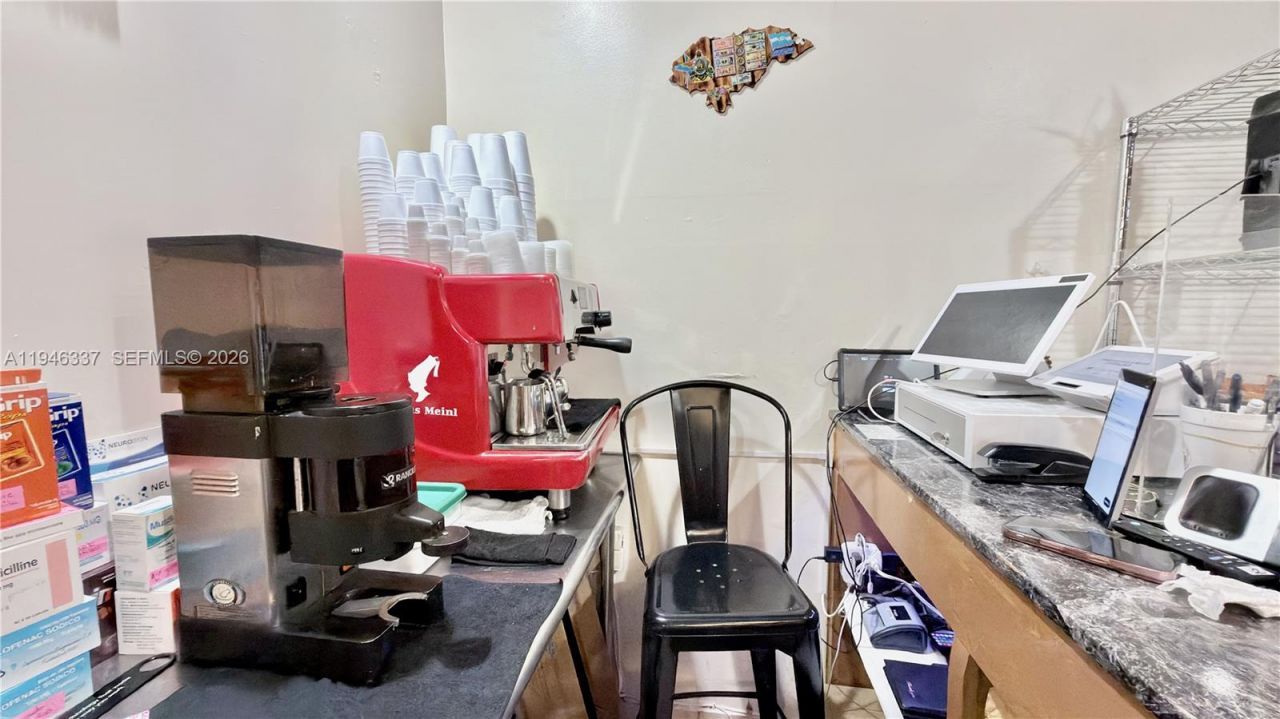 Restaurant For Sale In North Miami Beach Area , North Miami, FL 33181 Photo