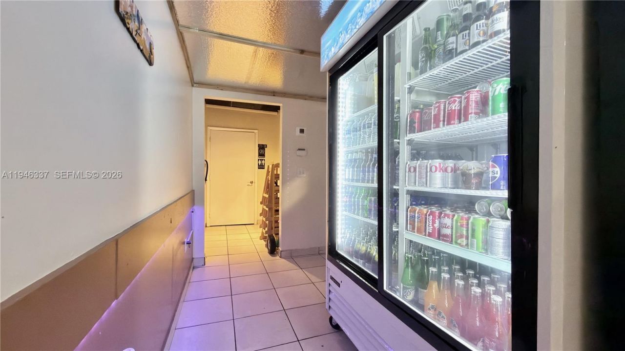 Restaurant For Sale In North Miami Beach Area , North Miami, FL 33181 Photo