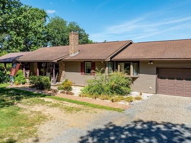 165 MOUNTAIN ROAD, MILTON, PA 17847