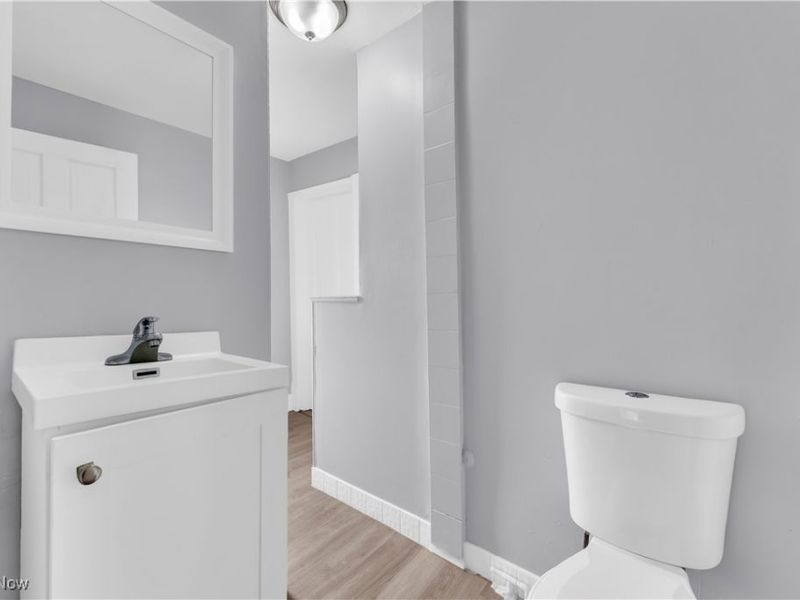 11702 Brookfield Avenue, Unit 2/UP, Cleveland, OH 44135 Photo 13
