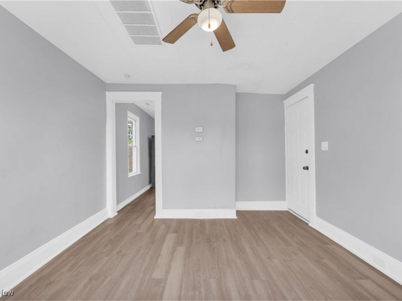 11702 Brookfield Avenue, Unit 2/UP, Cleveland, OH 44135 Photo 3