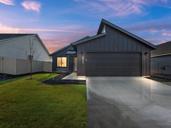3923 W Tribute St, Meridian, ID 83642