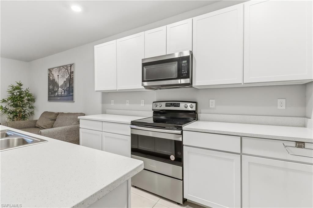 15376 Wildflower Cir, Naples, FL 34119 Photo