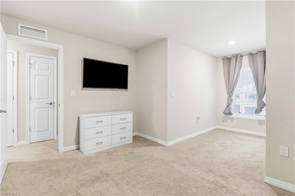 15376 Wildflower Cir, Naples, FL 34119 Photo