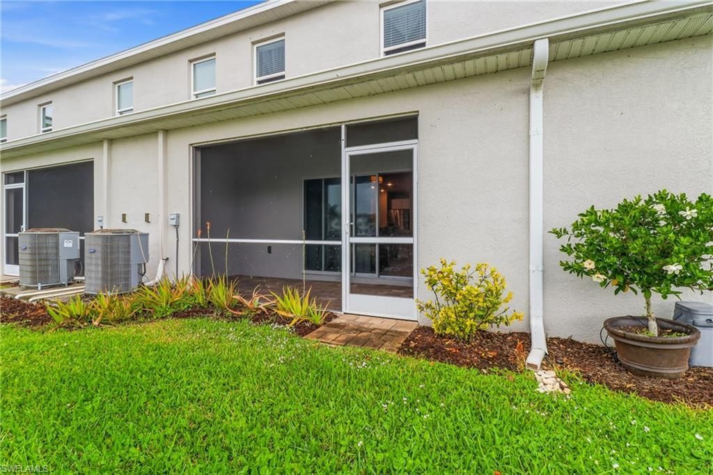 15376 Wildflower Cir, Naples, FL 34119 Photo