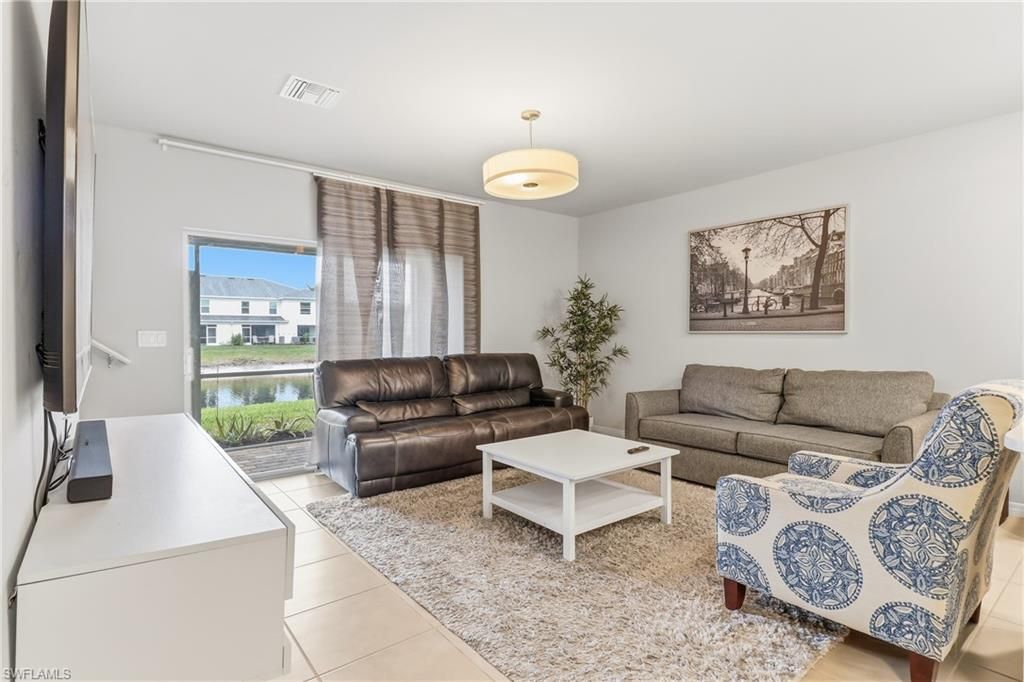 15376 Wildflower Cir, Naples, FL 34119 Photo