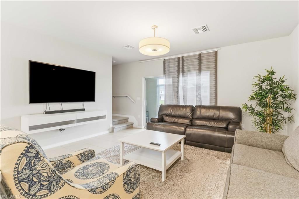 15376 Wildflower Cir, Naples, FL 34119 Photo
