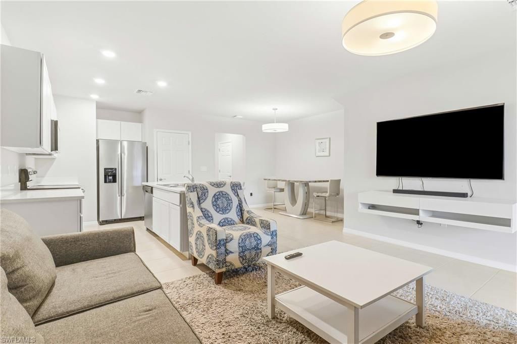 15376 Wildflower Cir, Naples, FL 34119 Photo