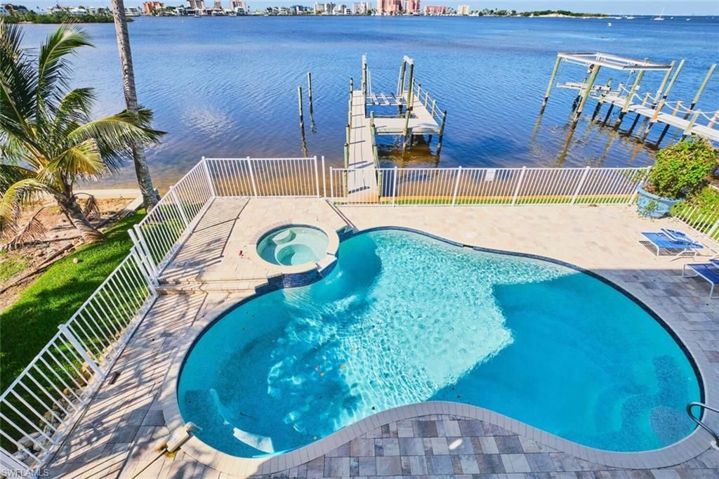 950 San Carlos Dr, Fort Myers Beach, FL 33931 Photo