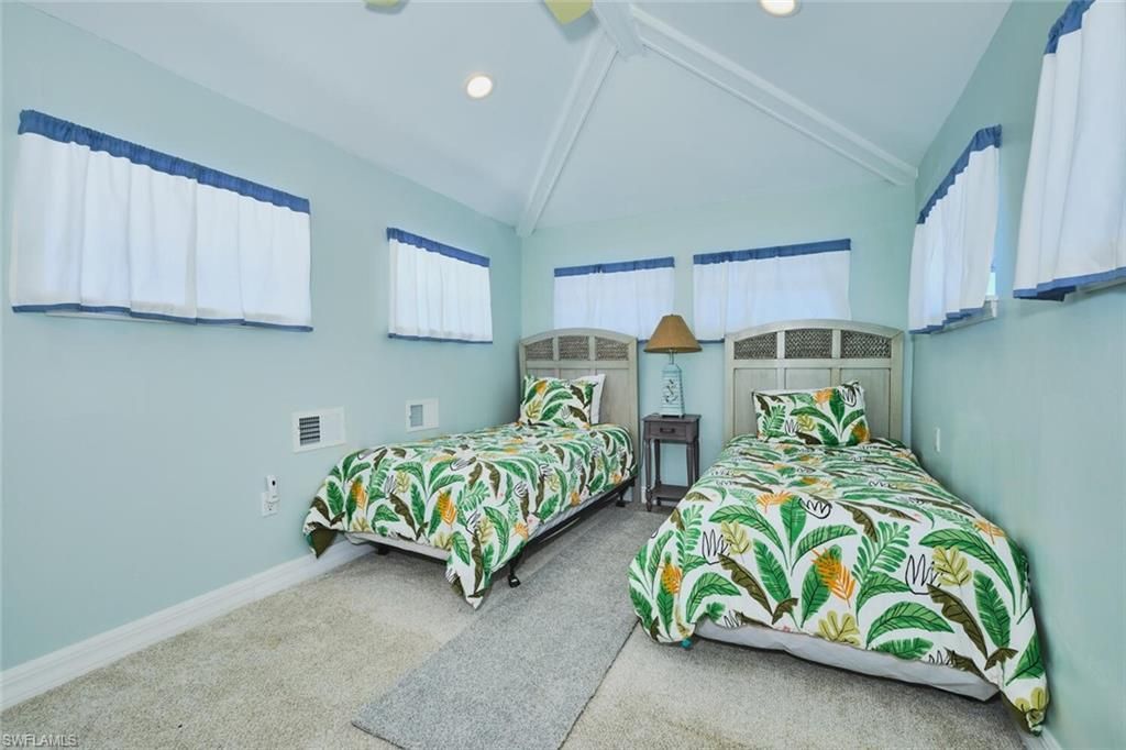 950 San Carlos Dr, Fort Myers Beach, FL 33931 Photo