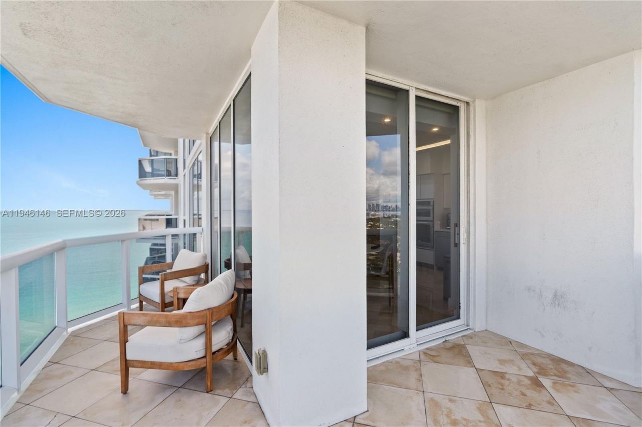 4779 Collins Ave, Unit 2607, Miami Beach, FL 33140 Photo