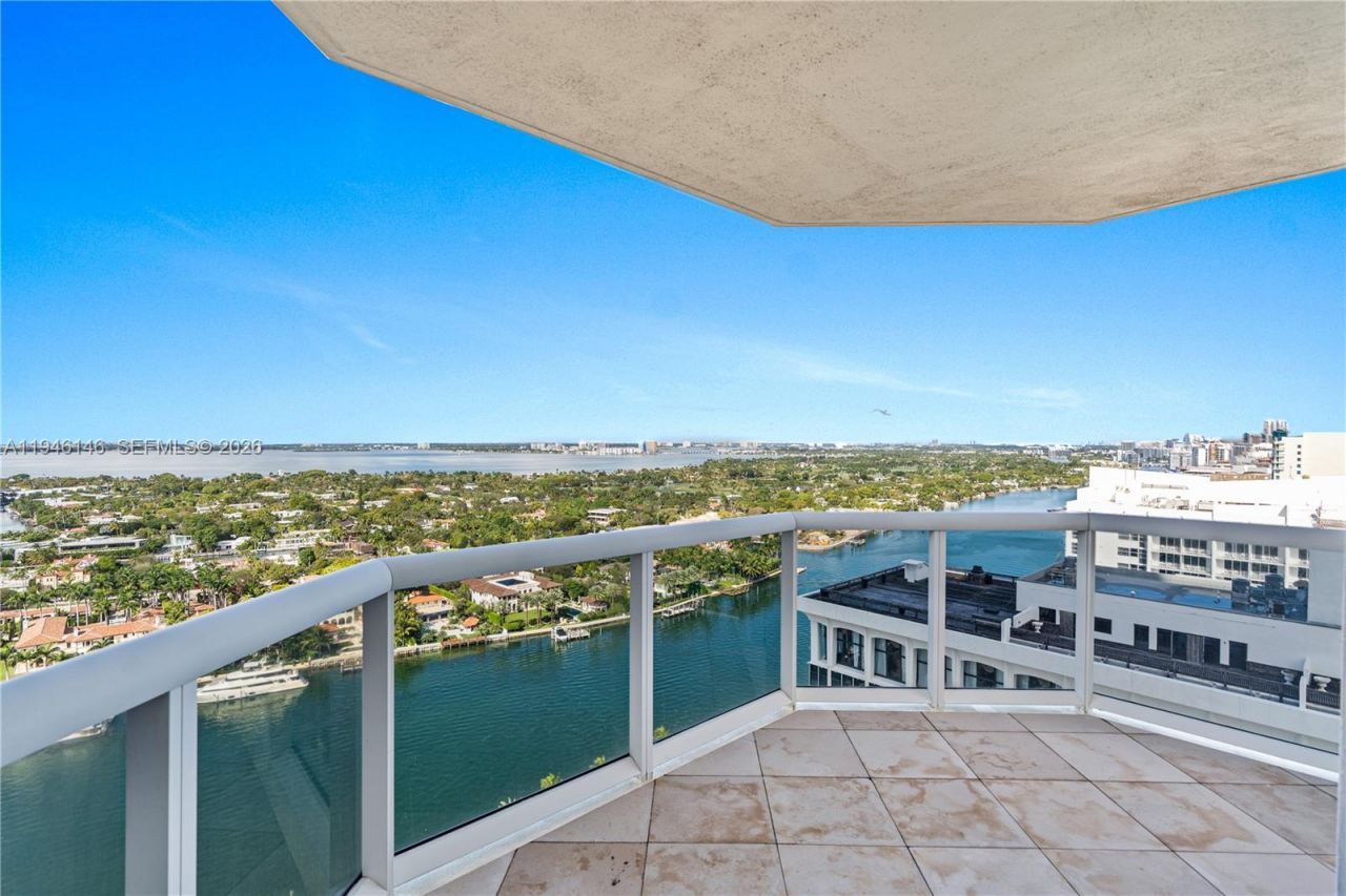 4779 Collins Ave, Unit 2607, Miami Beach, FL 33140 Photo
