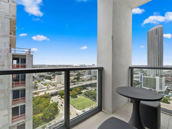 239 SW 9th St, Unit 2303, Miami, FL 33130