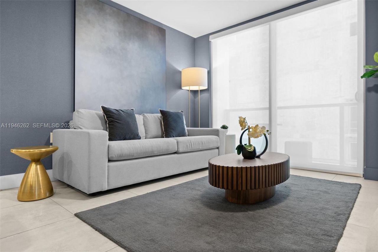 239 SW 9th St, Unit 2303, Miami, FL 33130 Photo