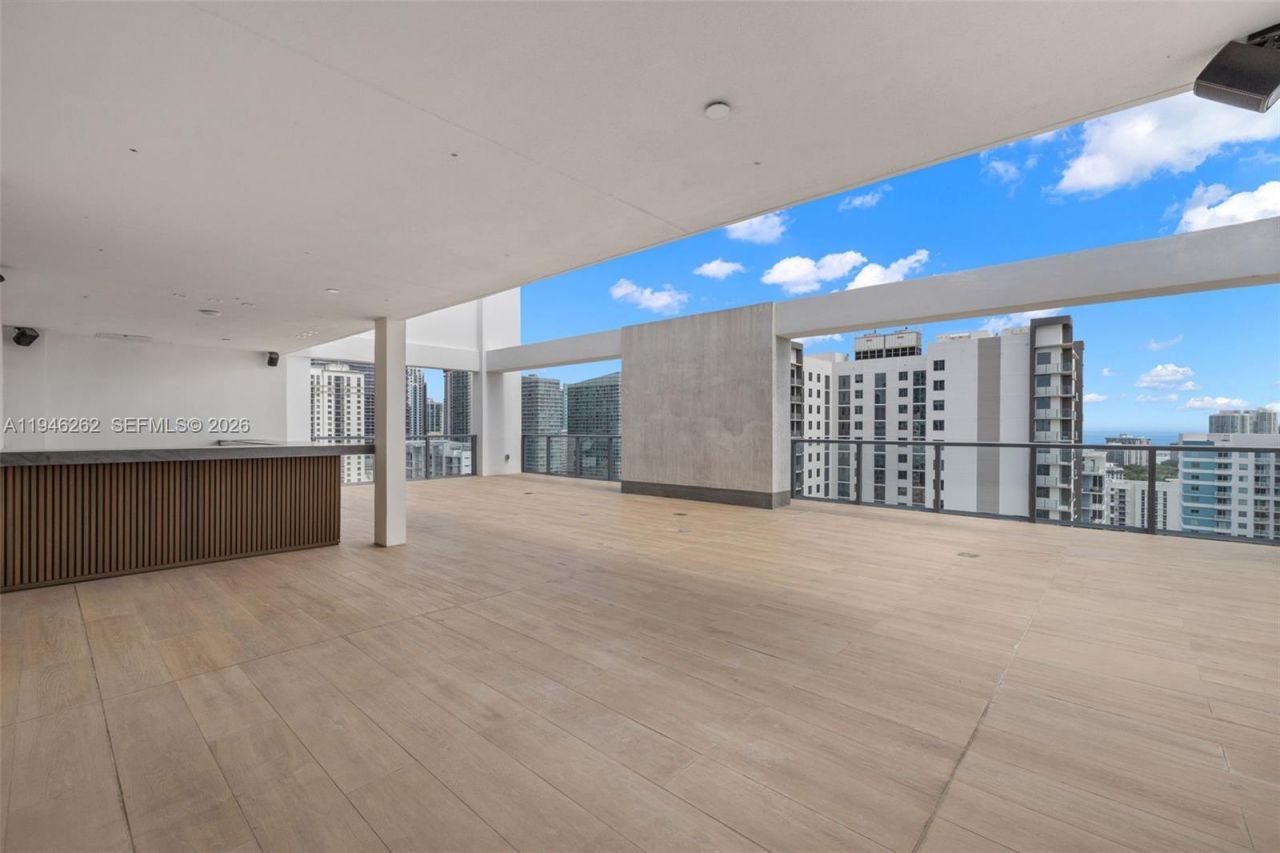 239 SW 9th St, Unit 2303, Miami, FL 33130 Photo