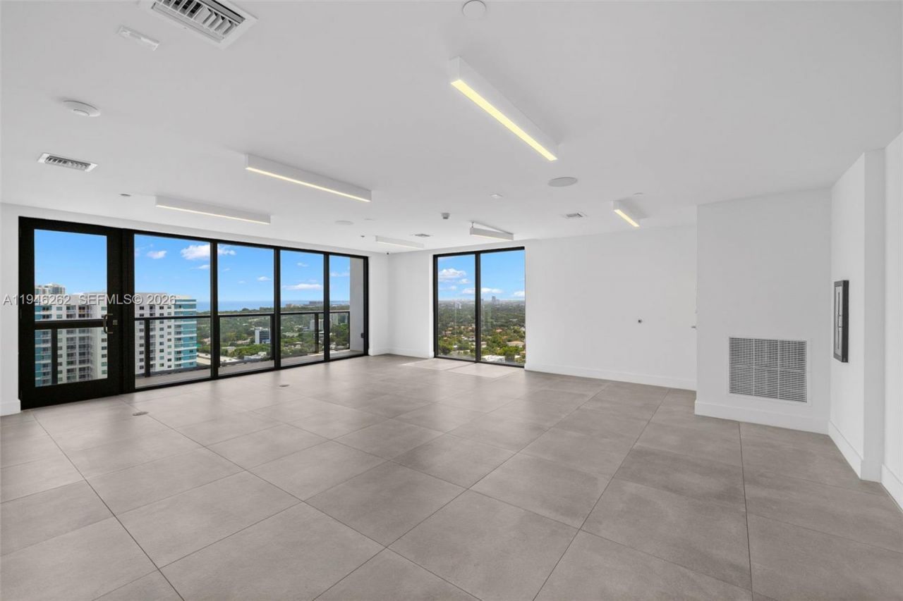 239 SW 9th St, Unit 2303, Miami, FL 33130 Photo