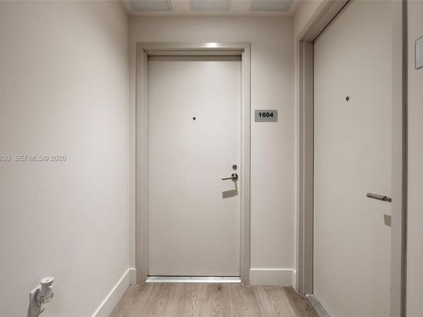 239 SW 9th St, Unit 1604, Miami, FL 33130