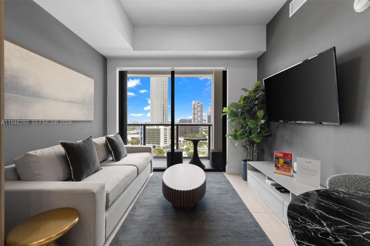 239 SW 9th St, Unit 1604, Miami, FL 33130 Photo