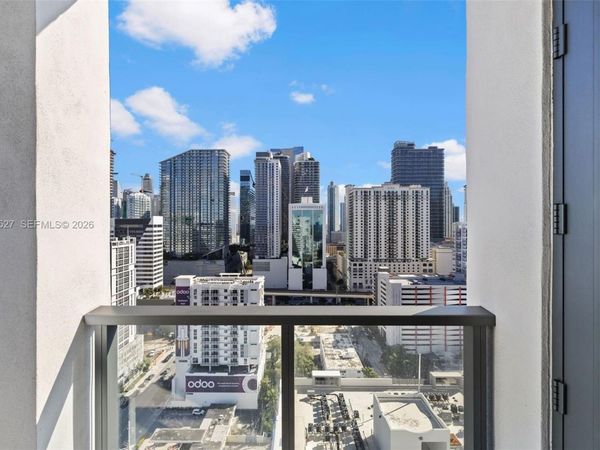 239 SW 9th St, Unit 2304, Miami, FL 33130