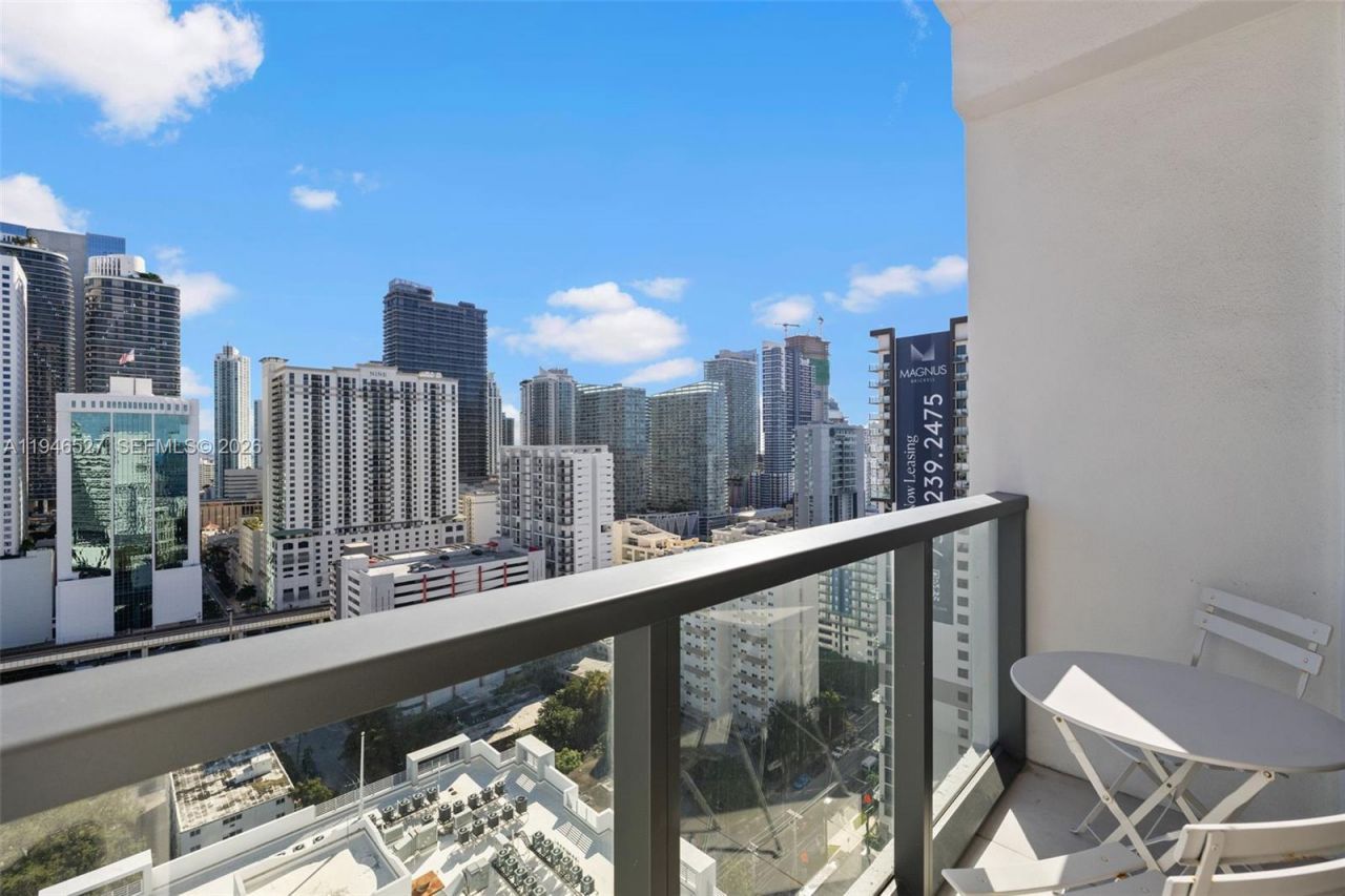 239 SW 9th St, Unit 2304, Miami, FL 33130 Photo