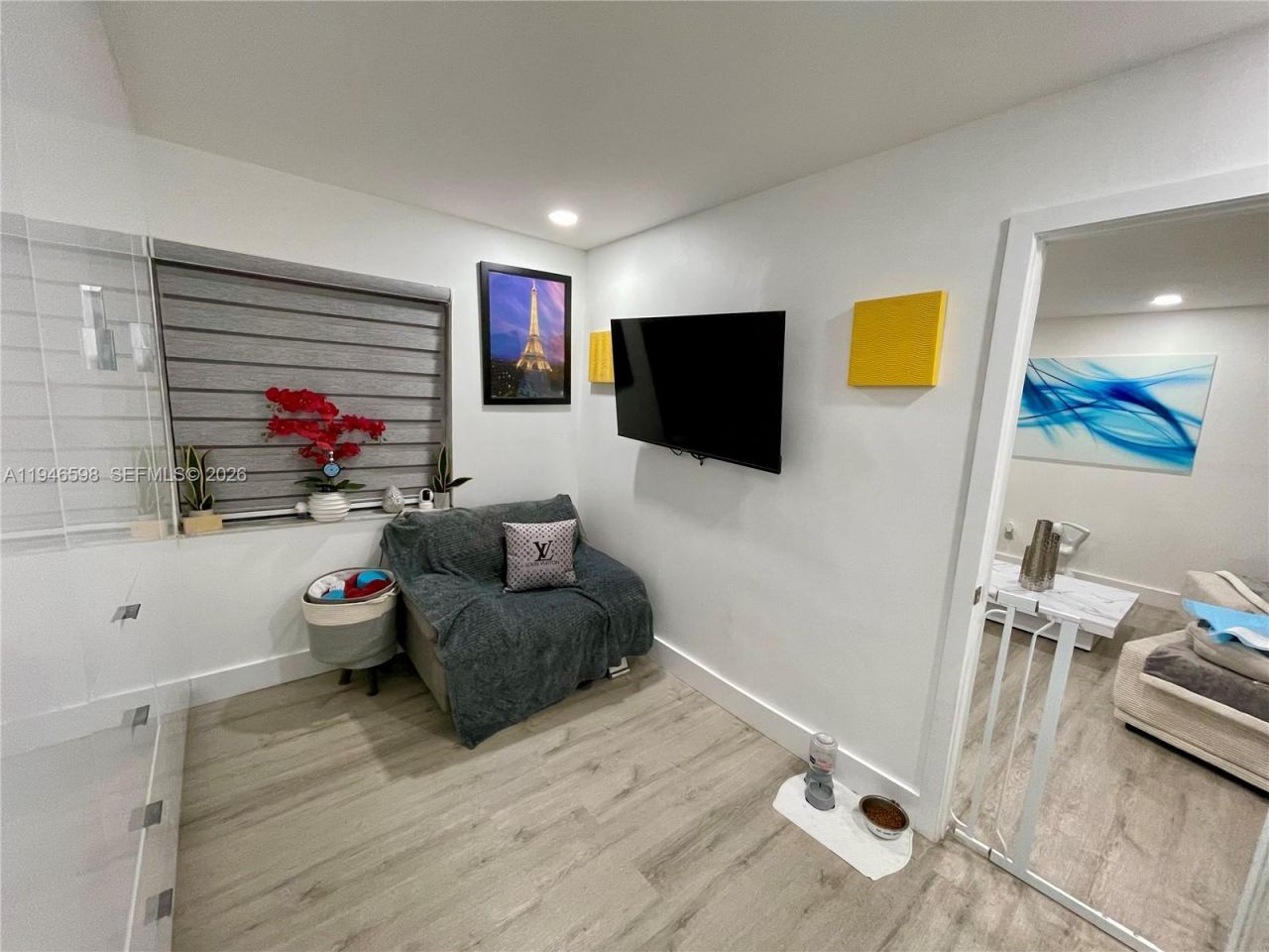 8635 NW 8th St, Unit 311, Miami, FL 33126 Photo