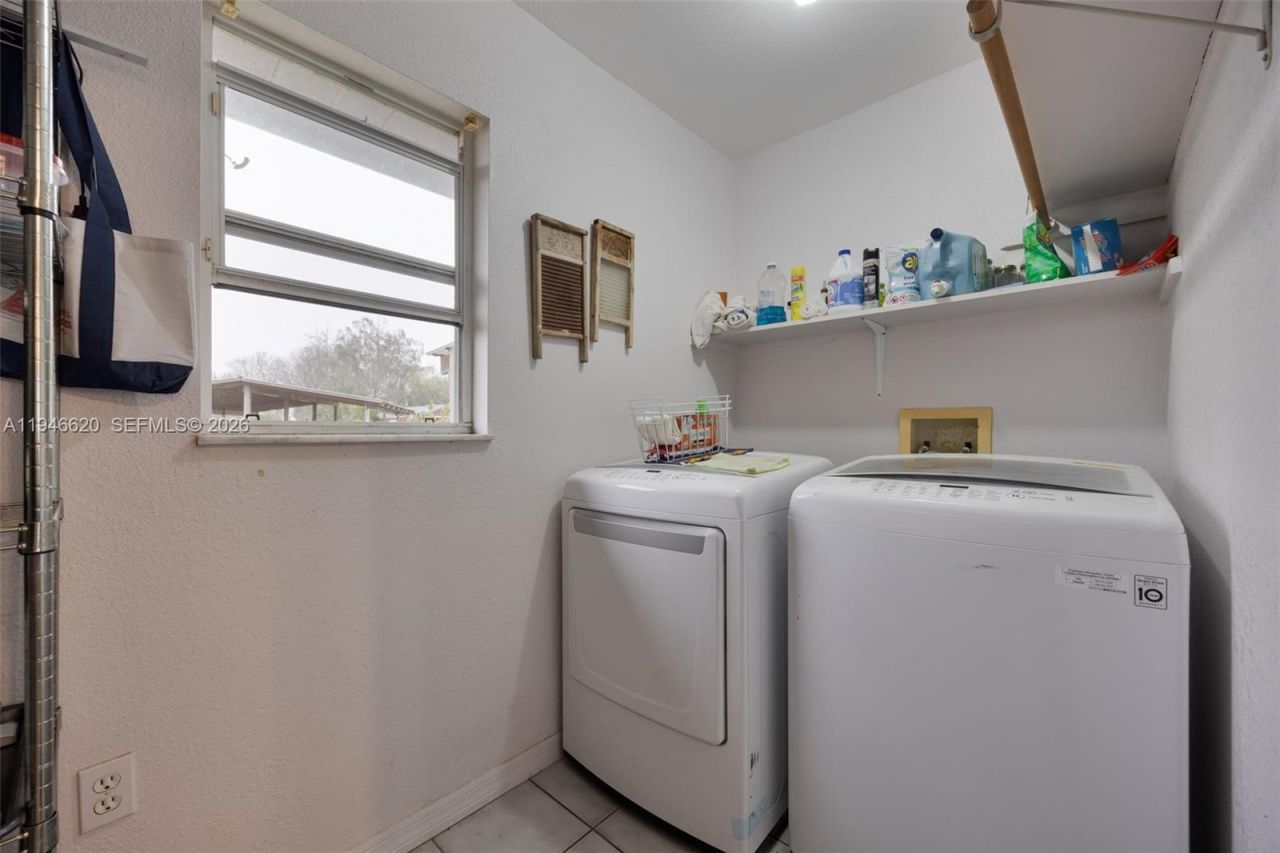 2915 Ortona Locks Rd, Moore Haven, FL 33471 Photo