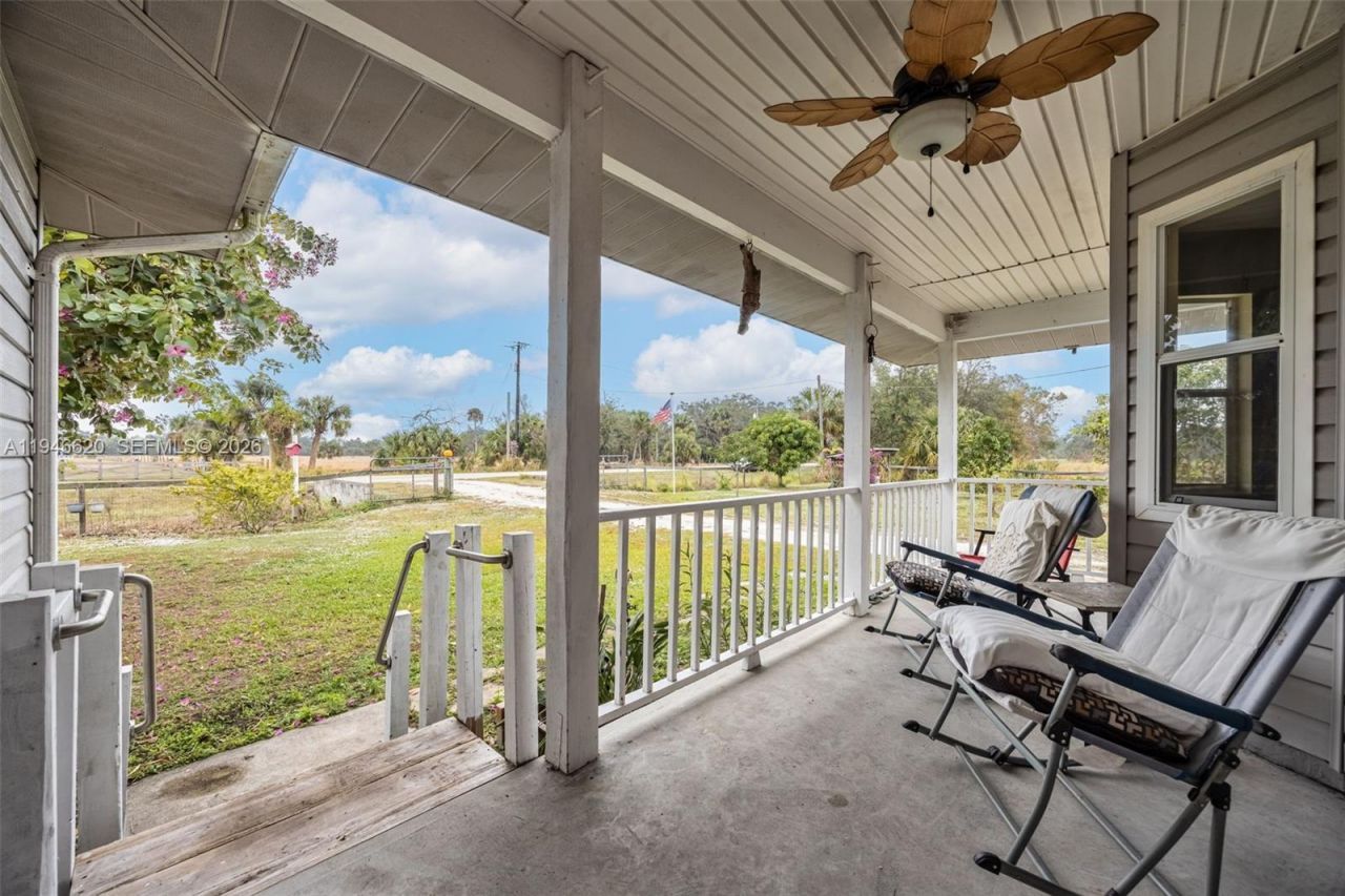 2915 Ortona Locks Rd, Moore Haven, FL 33471 Photo