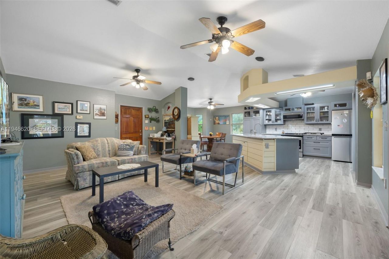 2915 Ortona Locks Rd, Moore Haven, FL 33471 Photo