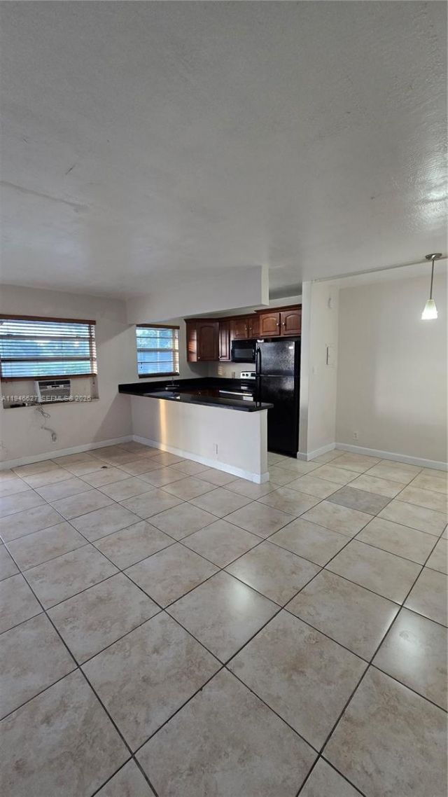 9375 SW 40th Ter, Unit 211, Miami, FL 33165 Photo