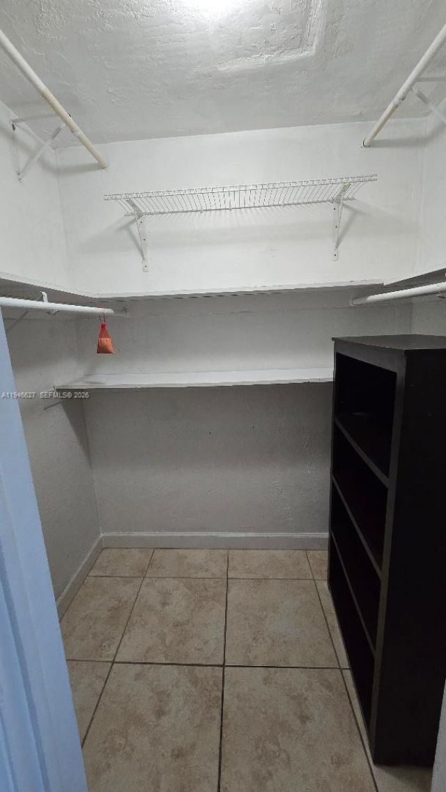 9375 SW 40th Ter, Unit 211, Miami, FL 33165 Photo