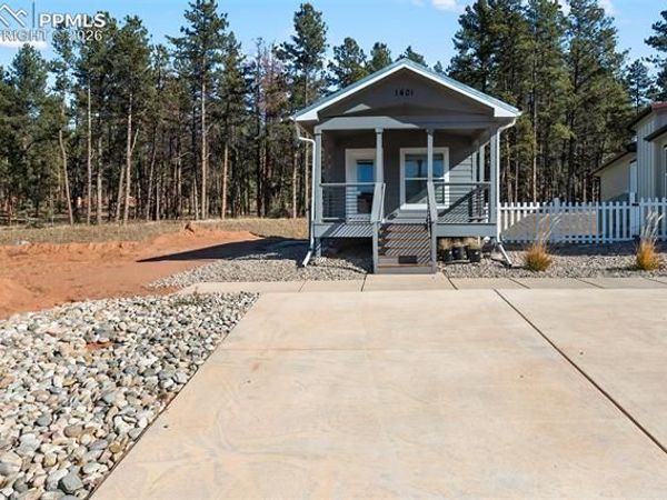 1401 Calm Mountain Point, Woodland Park, CO 80863