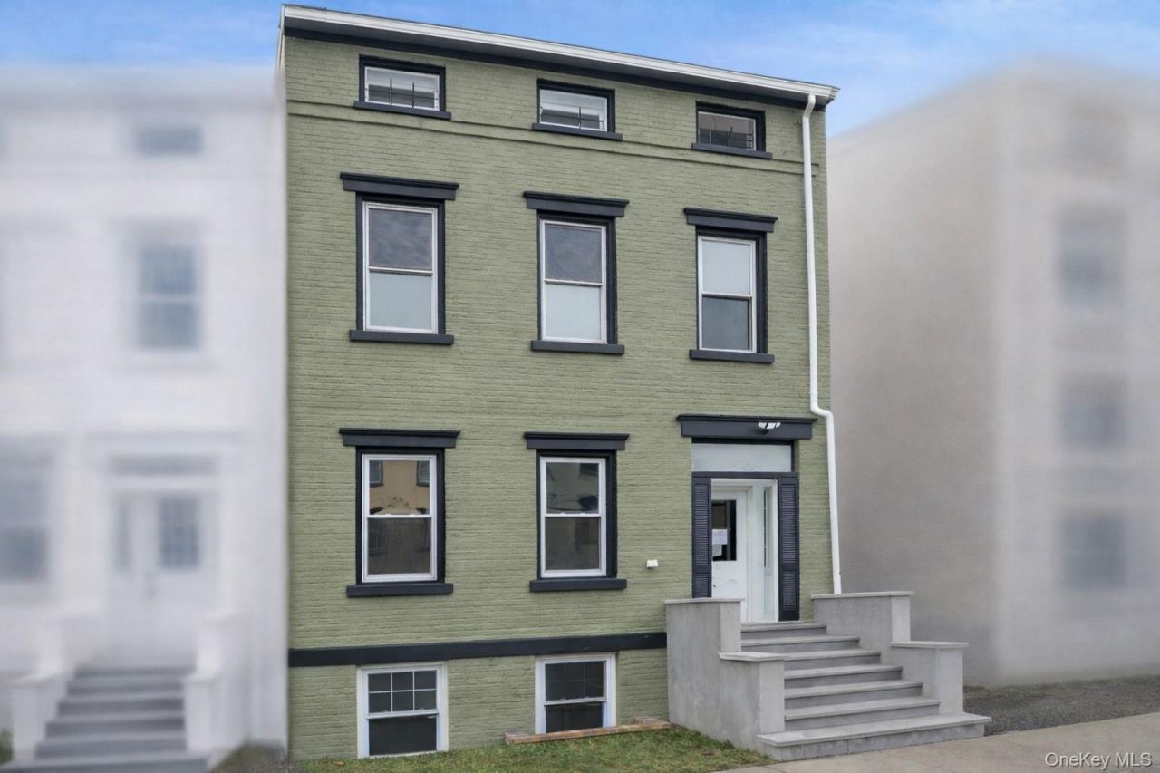 171 Chambers Street, Newburgh, NY 12550 Main Photo