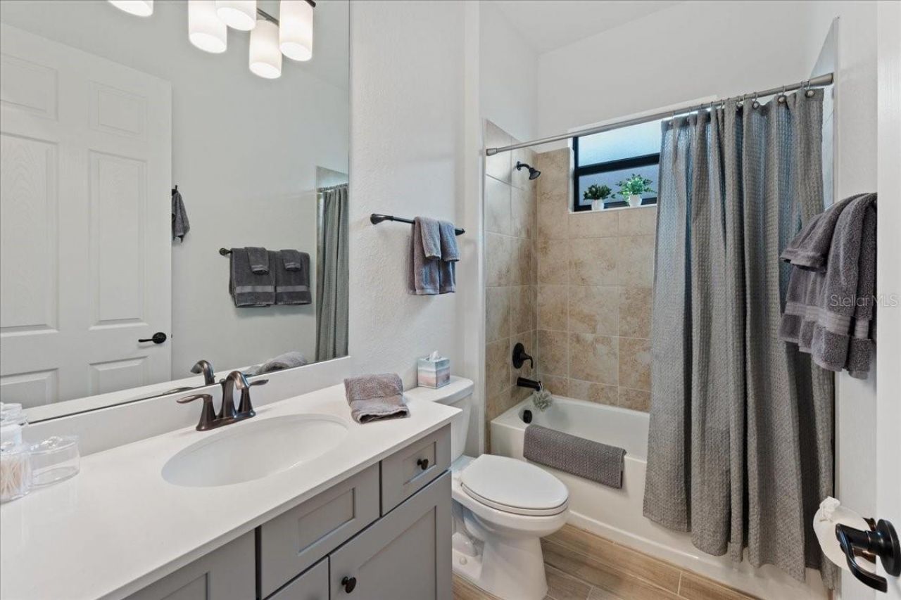 5713 Cheech Glen, Lakewood Ranch, FL 34211 Photo