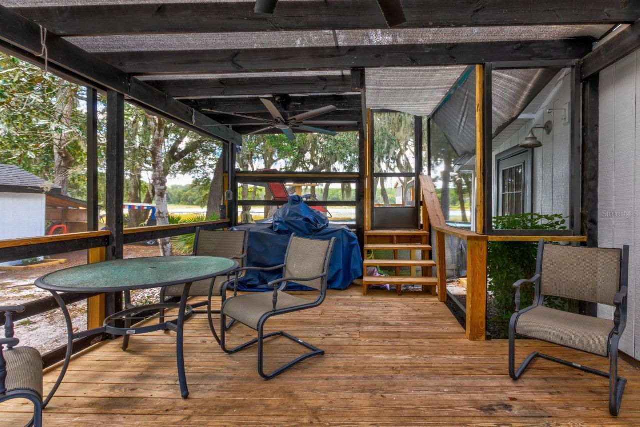 16758 SE 181st Terrace, Weirsdale, FL 32195 Photo