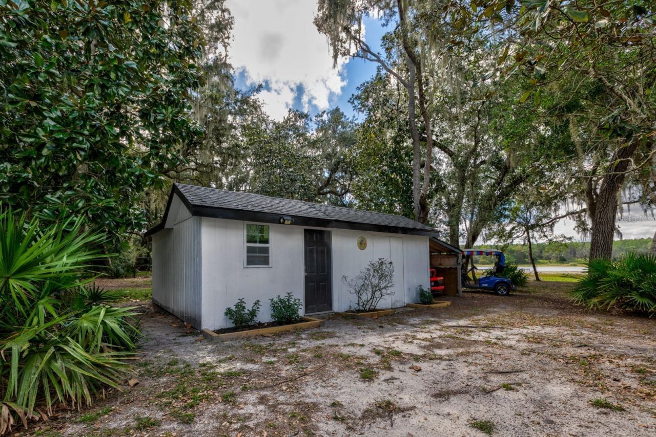 16758 SE 181st Terrace, Weirsdale, FL 32195 Photo