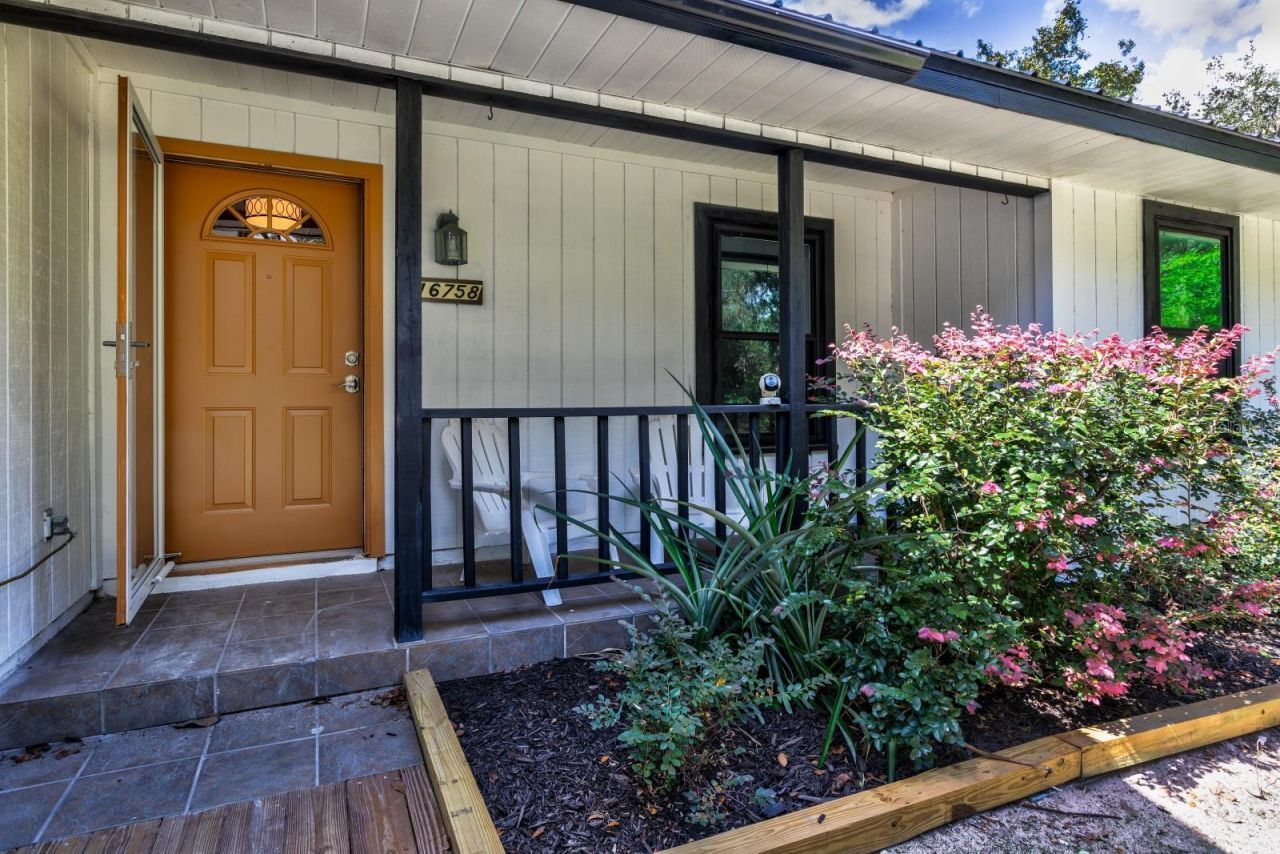 16758 SE 181st Terrace, Weirsdale, FL 32195 Photo