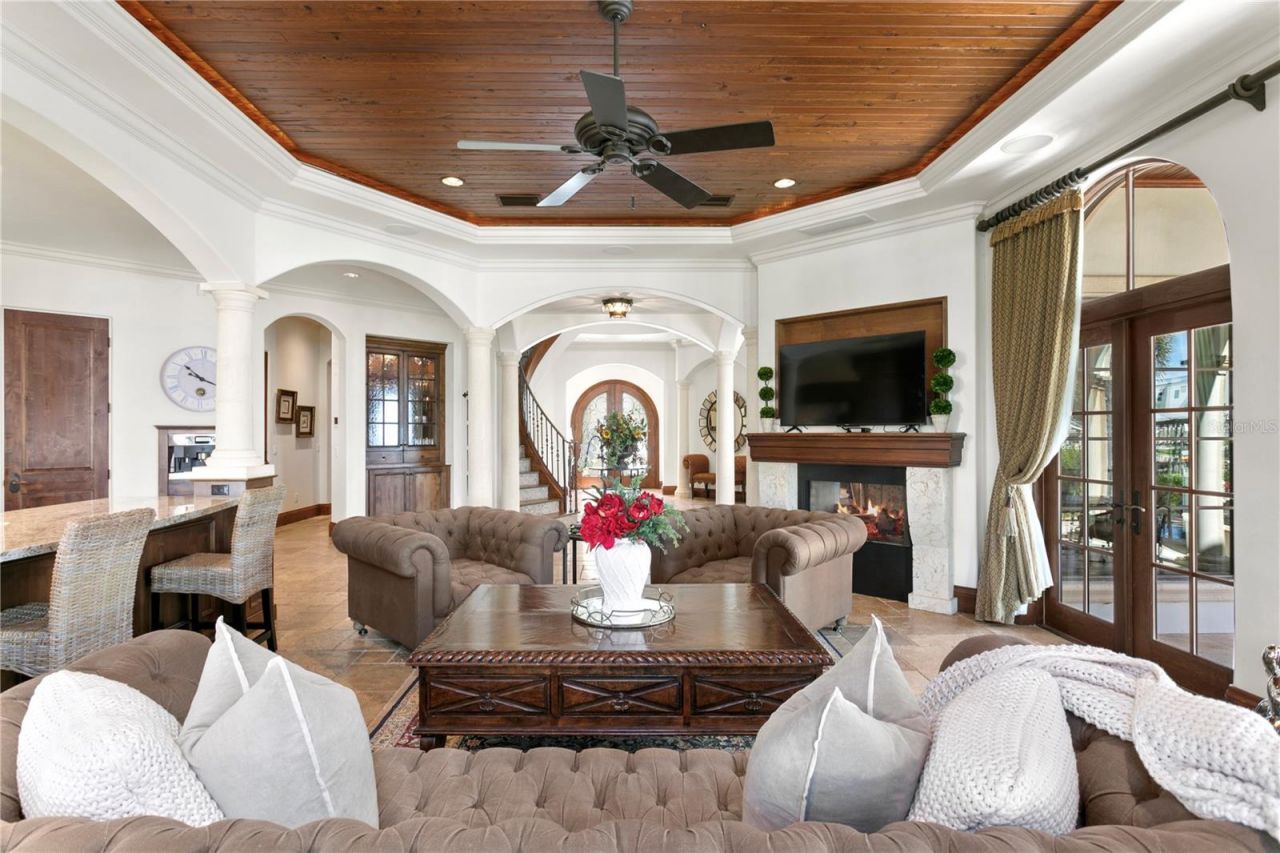 25 W Spanish Main Street, Tampa, FL 33609 Photo