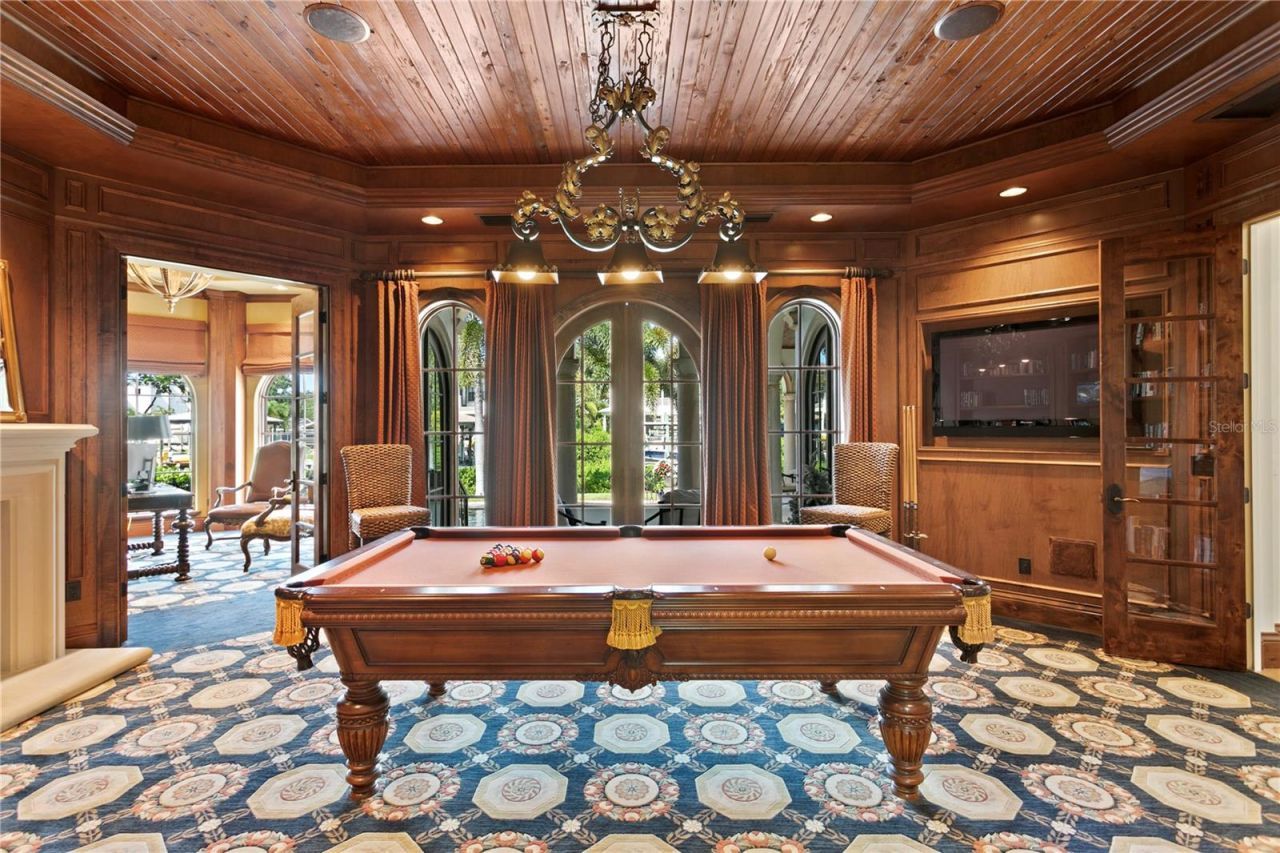 25 W Spanish Main Street, Tampa, FL 33609 Photo