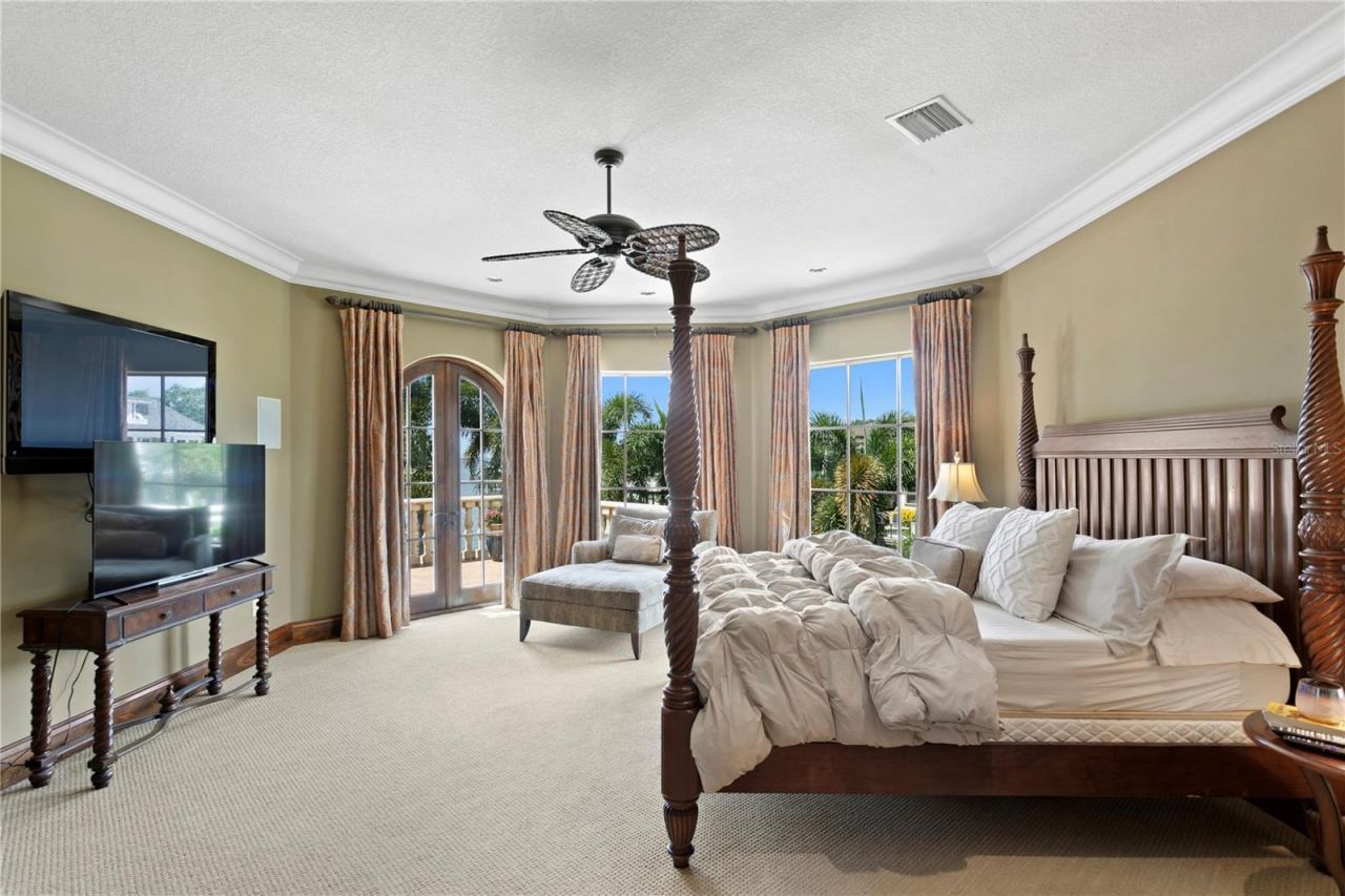 25 W Spanish Main Street, Tampa, FL 33609 Photo