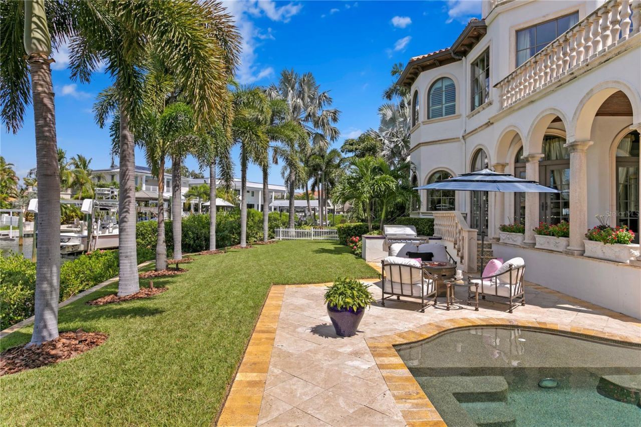 25 W Spanish Main Street, Tampa, FL 33609 Photo