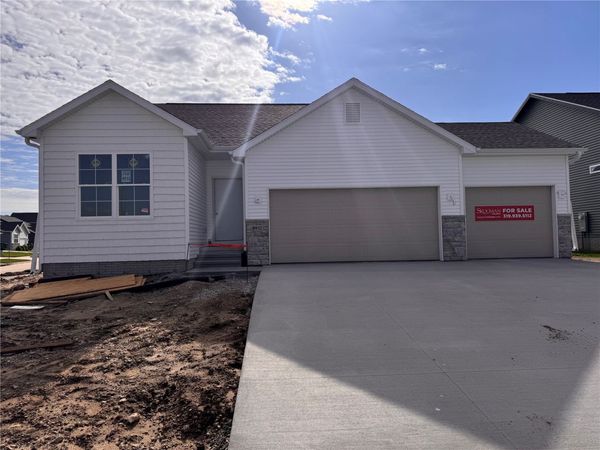 8932 Norway Drive NE, Cedar Rapids, IA 52402