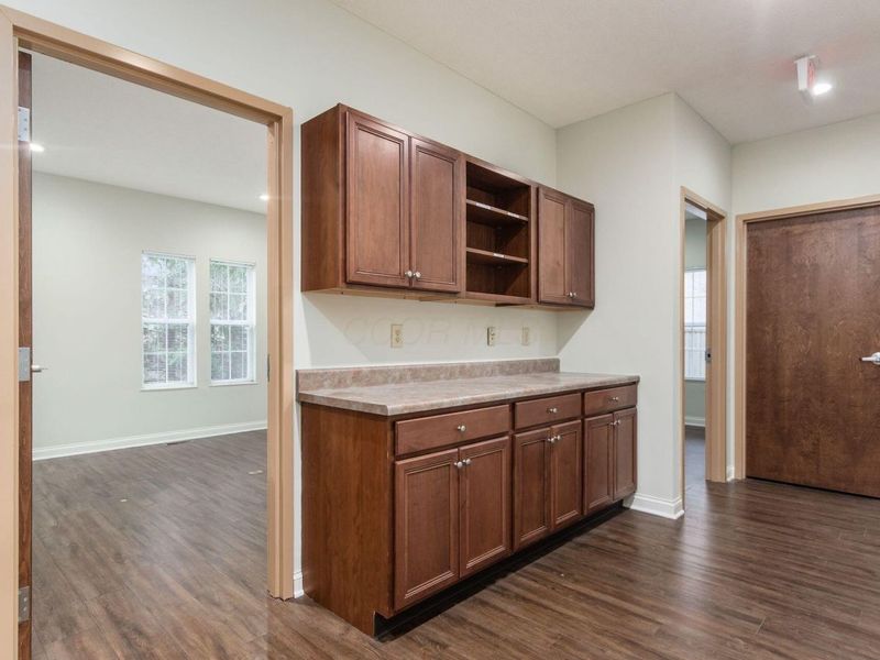 514 N State Street, Unit B, Westerville, OH 43082 Photo 6