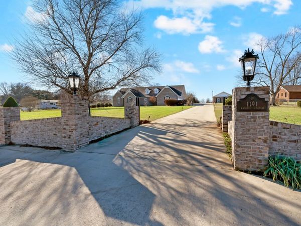 1191 Knights Church Rd, Decherd, TN 37324