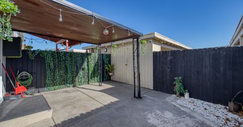 562 Smithridge Park, Reno, NV 89502 Photo